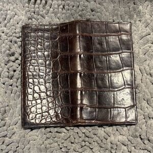 Trafalgar Dark Brown genuine Crocodile Leather wallet.